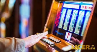 Casino Loyalty Programs – What’s in It for You?